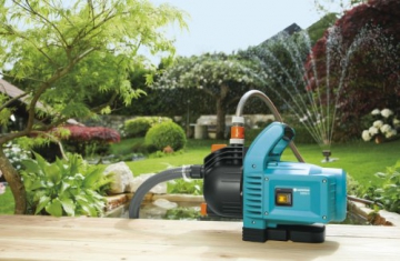 GARDENA Gartenpumpe Classic 3000/4: Bewässerungspumpe für den Einsatz im Freien, mit 3100 l/h Fördermenge, geräuscharm und langlebig, mit Wasser-Ablassschraube, wartungsfrei, hohe Saugkraft (1707-20) - 2