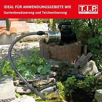 Gartenpumpe im Einsatz